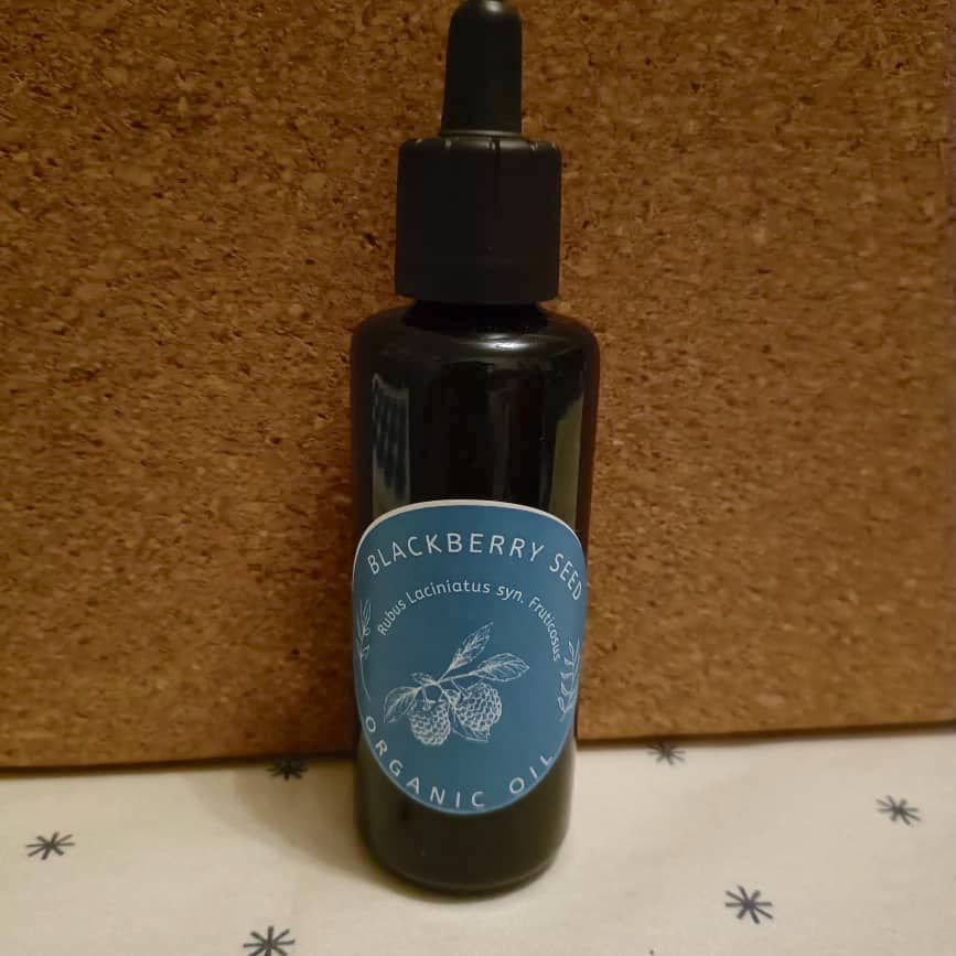 Organic Blackberry Seed Oil Rubus Laciniatus Fruticosus Miron Glass with Dropper Bottled by Hand Food Grade Cold Press Blackberry Seed