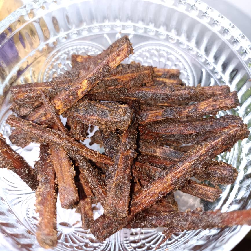 Handmade Bukhoor Oud | Classic Sandal Flakes, sweet scent | 100% Natural Handmade Incense Home Fragrance / Turaren Wuta / Arabian Incense