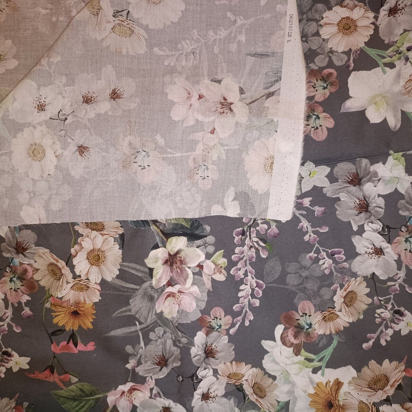 Grey Floral High Quality Soft Cotton Lawn Fabric 54" Botanics Dressmaking Quilting Sold per Meter Flowers Print Fabric Breathable