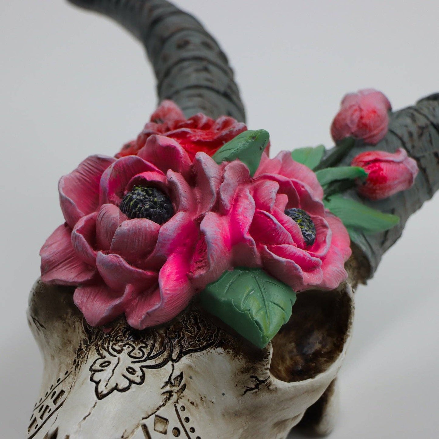 Flower Goat Skull Wall Mount Decor Animal Bust with Horns Ornament