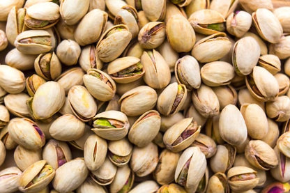 Organic Pistachio Kernel Oil Pistacia Vera in Miron Glass with Dropper Bottled by Hand Food Grade Cold Pressed Pistachio Nut Oil