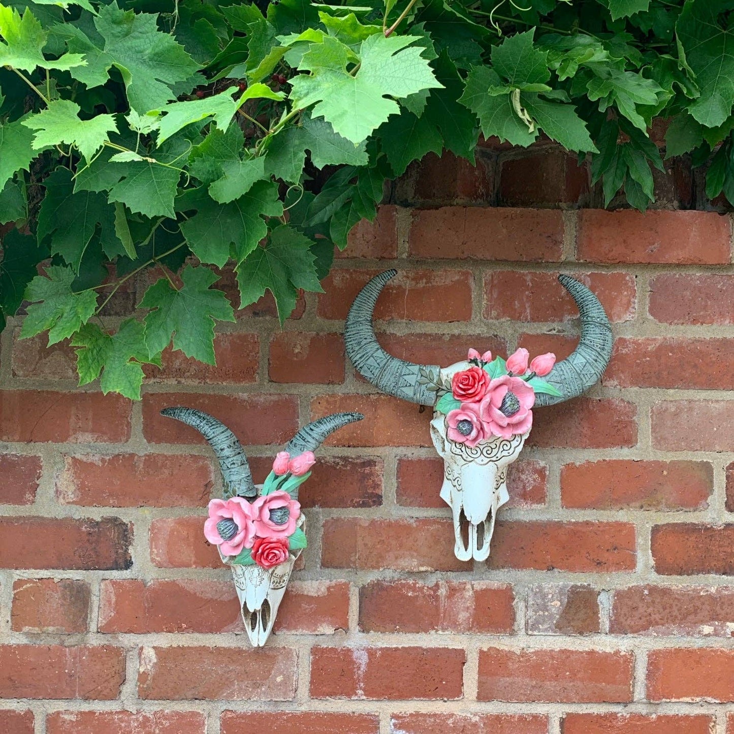 Flower Goat Skull Wall Mount Decor Animal Bust with Horns Ornament